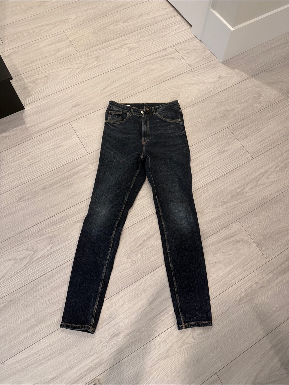 Zara Women's Dark Indigo Skinny Jeans